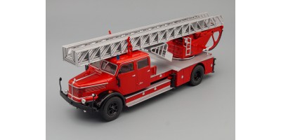 KRUPP DL52 SCALA TRUCK FEUERWEHR EST GERMANY 1955. Треснут бокс