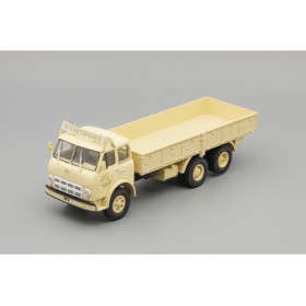МАЗ-516А бортовой Avtoexport USSR, желтый