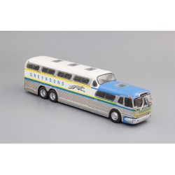 Greyhound Scenicruiser, Kultowe Autobusy PRL , white / silver / blue