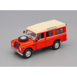 LAND ROVER Series 109, red