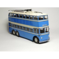 ЯТБ-3 Городской троллейбус (1938-1939), голубой с бежевым