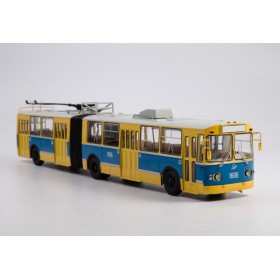 Троллейбус ЗИУ-10